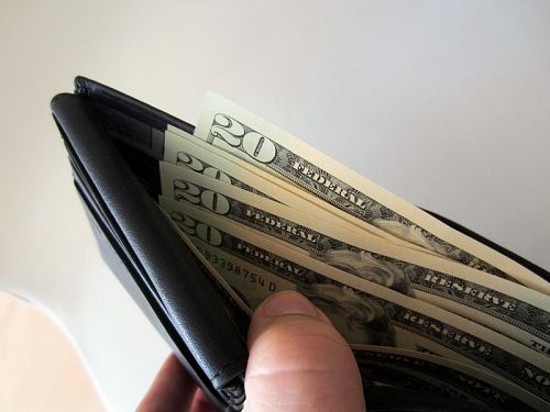 Money Wallet โดย 401(K) 2012/Flickr